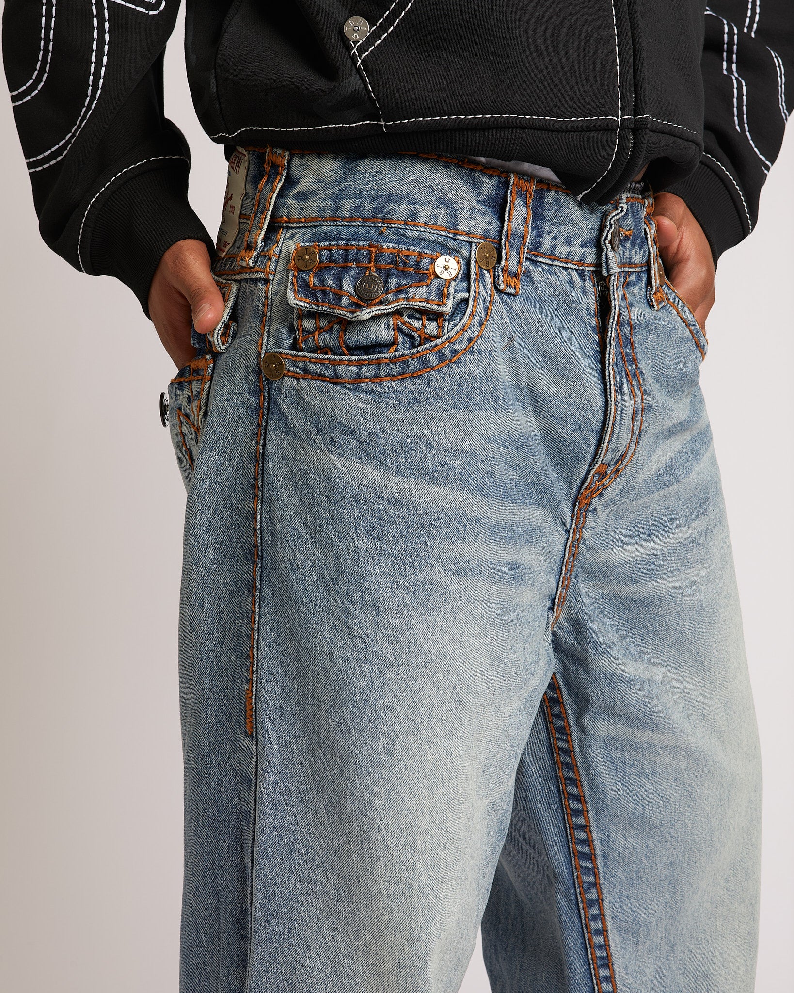 VINNY SUPER T FLAP 34" - ALLEY LIGHT WASH