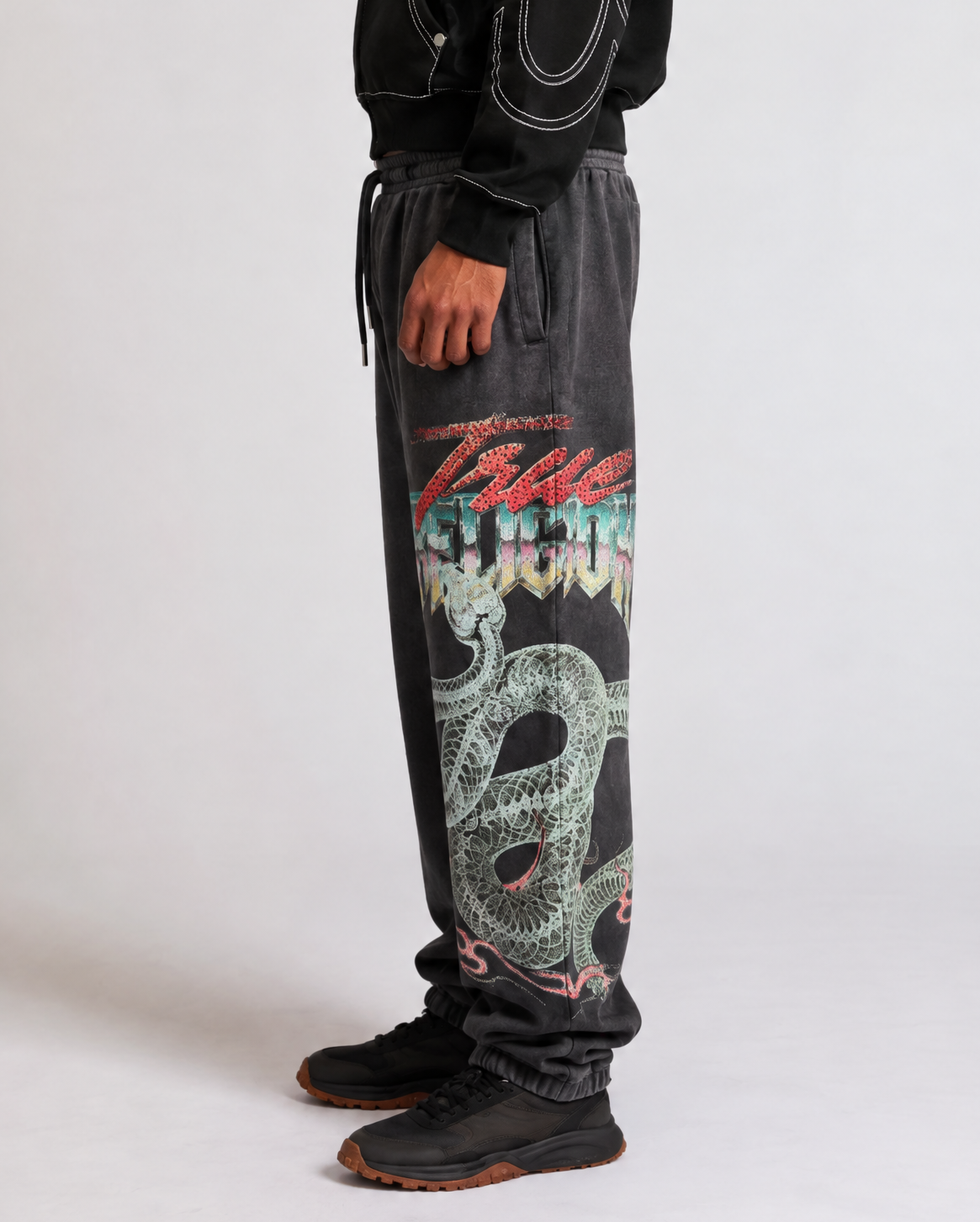 WASHED CRYSTAL BAGGY JOGGER - JET BLACK