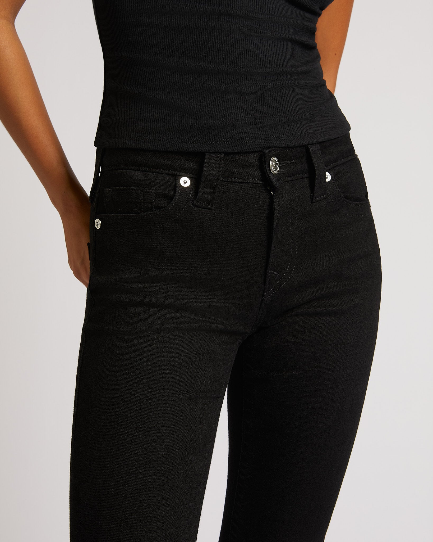 BECCA MID RISE BOOTCUT - BLACK RINSE