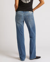 SARAH LOW RISE STRAIGHT - MEDIUM WASH