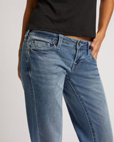 SARAH LOW RISE STRAIGHT - MEDIUM WASH