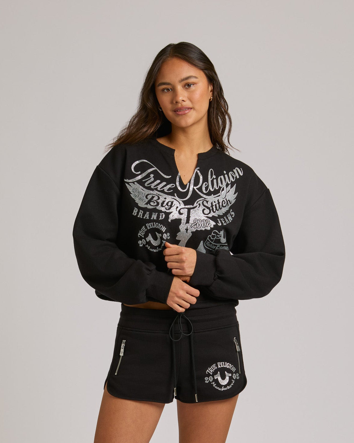 V NOTCH PULLOVER TOP - JET BLACK